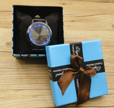 Reloj LED Inteligente Circular Impermeable - Unisex Pareja - Image 5