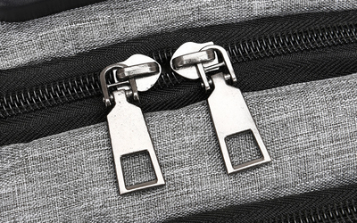 Mochila Antirrobo para Laptop con Carga USB - Image 11
