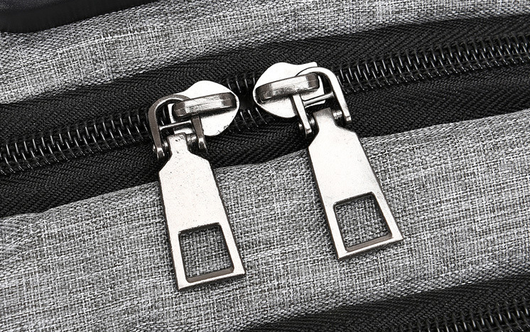 Mochila Antirrobo para Laptop con Carga USB - Image 11