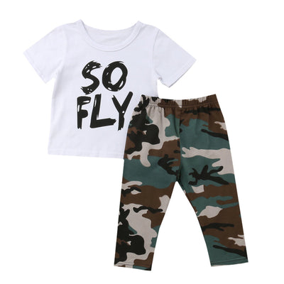 Conjunto de Dos Piezas: Camiseta y Pantalón con Estampado de Letra - Image 3