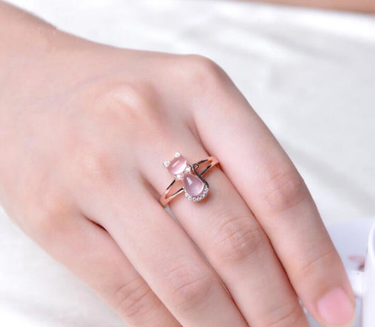 Juego de Joyas Felinas en Oro Rosa con Cristal de Cuarzo - Image 3