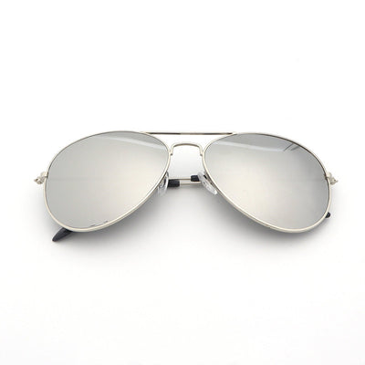 Gold frame aviator sunglasses with dark black lenses, featuring a classic vintage style. - Image 18