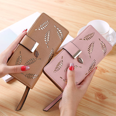 Billetera Femenina con Diseño de Hoja Calada