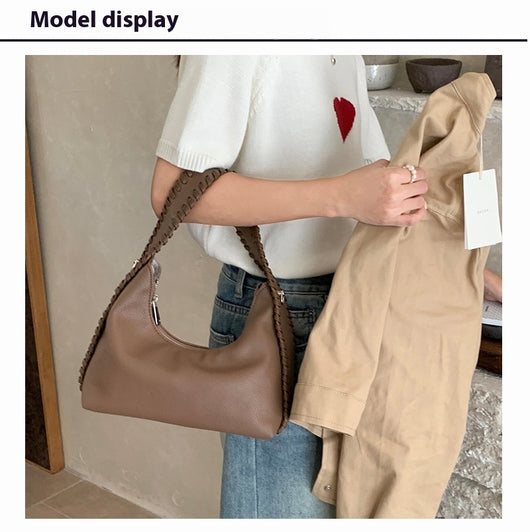 Bolsa de Moda Texturizada en Forma de Media Luna para Axila - Image 17