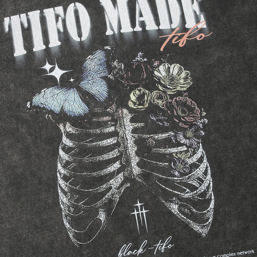 Camiseta Calavera Desgastada para Hombre - Estilo Vintage Rock - Image 4