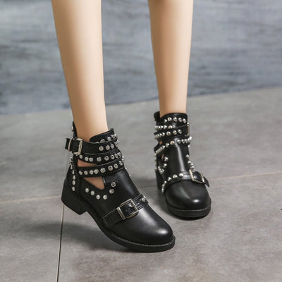 Botas Martin con Remaches de Suela Plana Oversize - Image 4