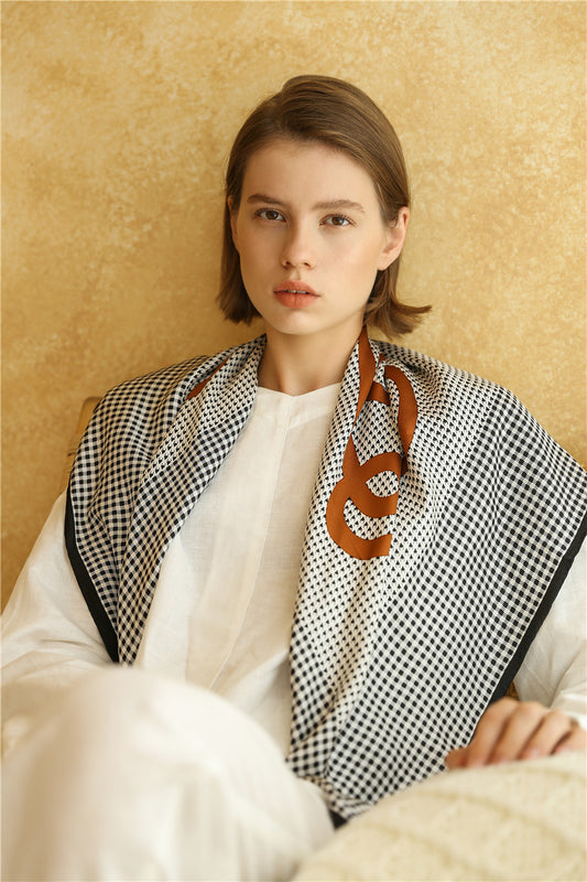 Pañuelo de Seda Twill Cuadros Houndstooth - Image 2