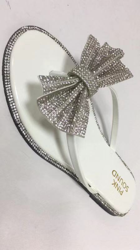 Sandalias Planas con Diamantes - Image 2