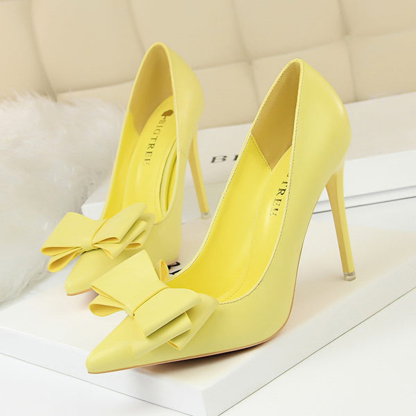 Zapatos de Punta Fina con Boca Baja