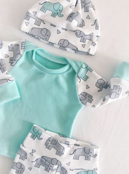 Conjunto de Tres Piezas Infantil con Capucha Diseño Elefante Adorable - Image 3