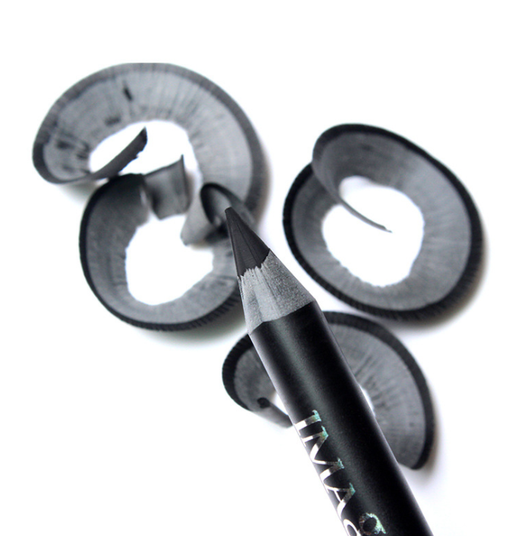 Delineador Líquido Impermeable Negro con Sacapuntas - Kit Completo de Maquillaje - Image 4