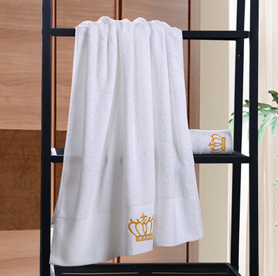 Toalla de Baño Personalizada con Bordado - Lujo Boutique Hotel - Image 5