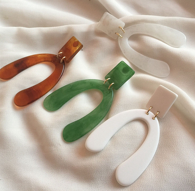 Aretes Pata de Conejo - Diseño Delicado y Elegante - Image 2
