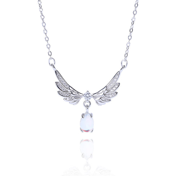 Collar Alas de Ángel en Piedra de Luna