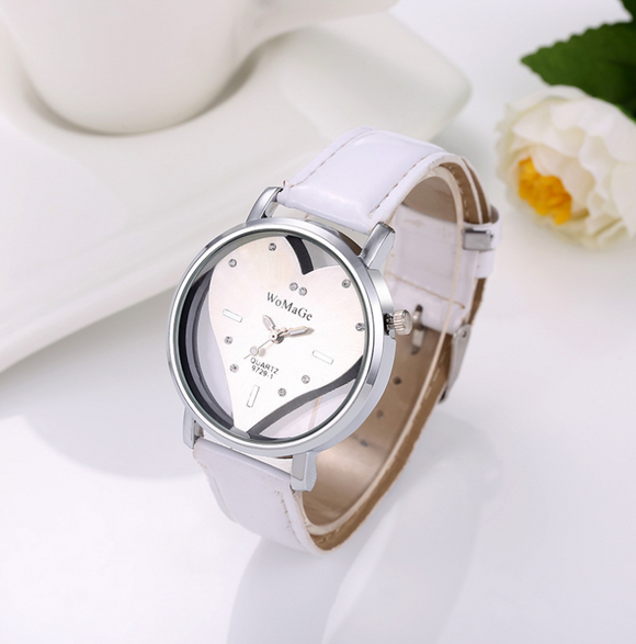 Reloj de Pulsera Hueco con Corazón