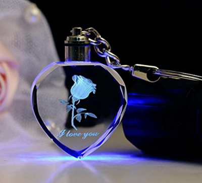 Llavero Corazón con Luz LED de Cristal - Image 3