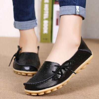Zapatos Bajos Cómodos para Mamá con Diseño Perforado - Image 9