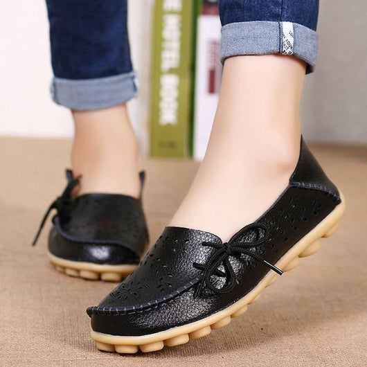 Zapatos Bajos Cómodos para Mamá con Diseño Perforado - Image 9