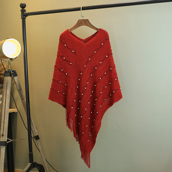 Blusa Cape con Mangas Murciélago y Detalles de Cuentas