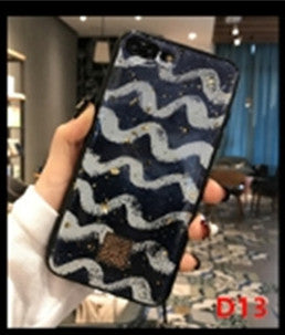Funda Móvil con Diseño de Rayas Diamante y Onda Puntillada - Image 7