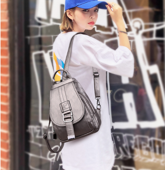 Mochila Impermeable para Mujer - Resistente y Versátil - Image 17