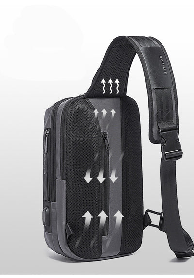 Mochila de Pecho con Carga USB para Aventuras al Aire Libre - Image 3