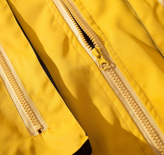 Chaqueta Cortavientos con Capucha y Bolsillos de Herramientas - Image 16