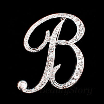 Broche de letra con diamantes - Image 32