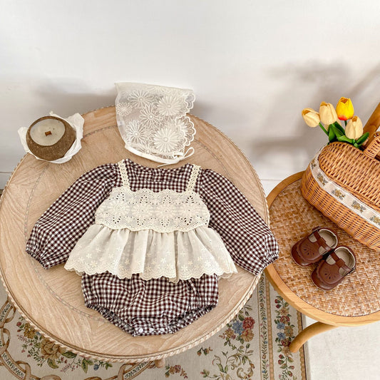 Enterizo Elegante para Bebé Niña con Encaje y Falda Triangular - Image 2