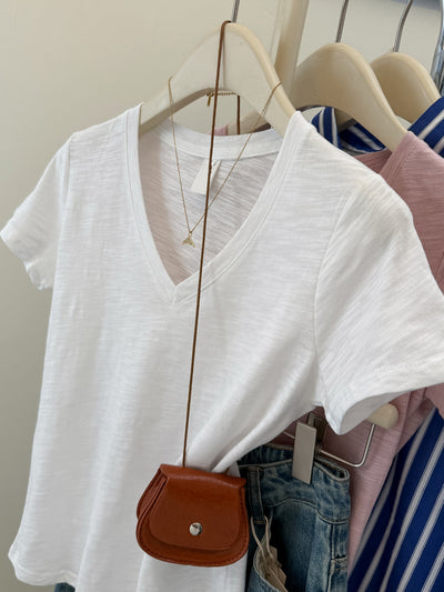 Blusa Clásica Americana Cuello V Ajustada Manga Corta - Image 13