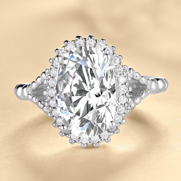 Anillo Oval de Circón Brillante Incrustado - Talla Grande