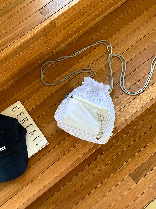 Bolsa Bucket de Malla con Cordón - Bolso Mensajero Chic para Mujeres - Image 8