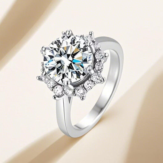 Anillo de Bodas Plata 925 Diseño Floral con Cristales de Alto Brillo