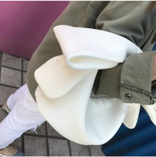 Bolsa de Algodón con Diseño de Moño y Forma Cóncava - Image 11