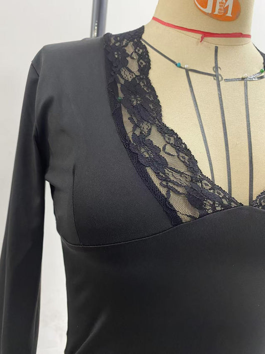 Blusa Ajustada de Manga Larga con Encaje Floral - Image 9