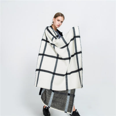 Bufanda Reversible Blanco y Negro de Microcashmira