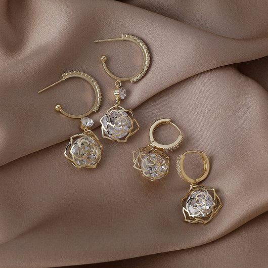 Aretes de Circonio Hueco con Incrustaciones Brillantes y Zirconia Rosa - Image 3