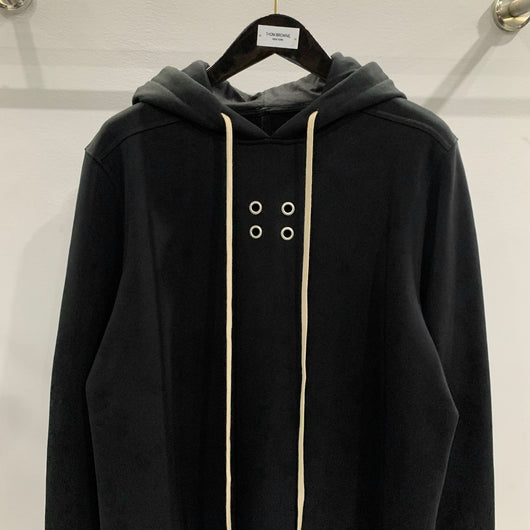 Sudadera Negra Oversize con Cordones y Largo Extendido - Image 7