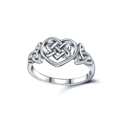 Anillo de Corazón con Nudo Celta Artesanal