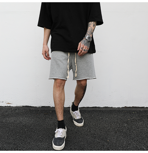 Shorts sueltos con ruedo sin rematar