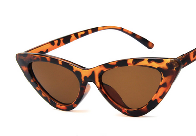 Gafas de Sol Estilo Ojo de Gato Triangular - Diseño Europeo para Parejas - Image 12