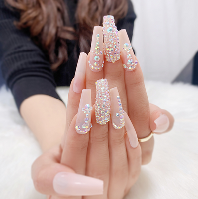 Uñas Decorativas con Cristales Brillantes para Mujer - Image 9