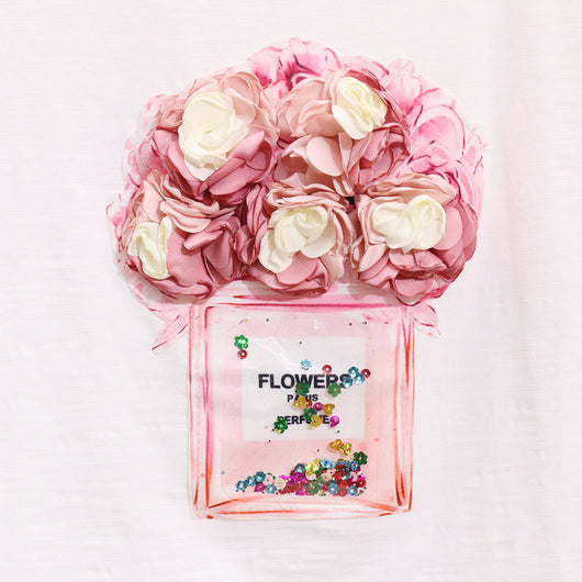 Conjunto Denim con Botella de Perfume Floral y Camiseta Estampada Lentejuelas - Image 19