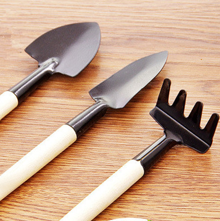 Set de 3 Herramientas Mini para Jardinería - Pala, Rastrillo y Desmalezador - Image 2