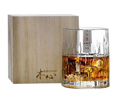 Vaso de Whiskey de Madera Estilo Japonés con Diseño de Corazón - Image 11