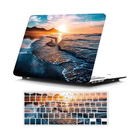 Funda Personalizada para MacBook con Diseño Pintado a Mano - Image 6