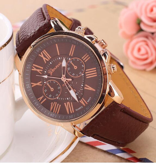 Reloj Digital de Cuero con Tres Esferas - Diseño Clásico Beige - Image 9