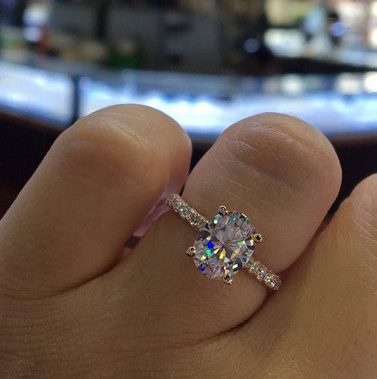 Anillo de Cristal Elegante para Novia - Joya de Diamantes de Imitación para Bodas y Eventos - Image 2