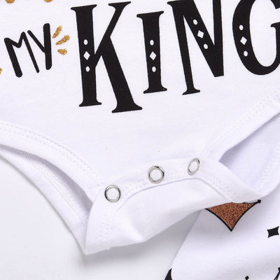 Conjunto Elegante para Bebé Niño: Romper + Pantalones con Corona - Image 6