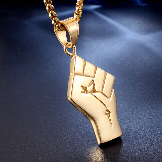 Collar Colgante Puño de Oro en Acero Titanio para Hombre - Image 13